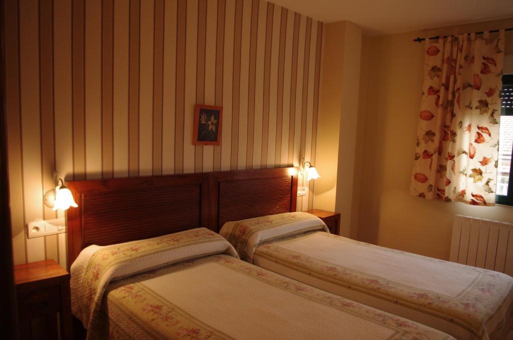 Hotel La Jara-Arribes Aldeadávila de la Ribera Quarto foto